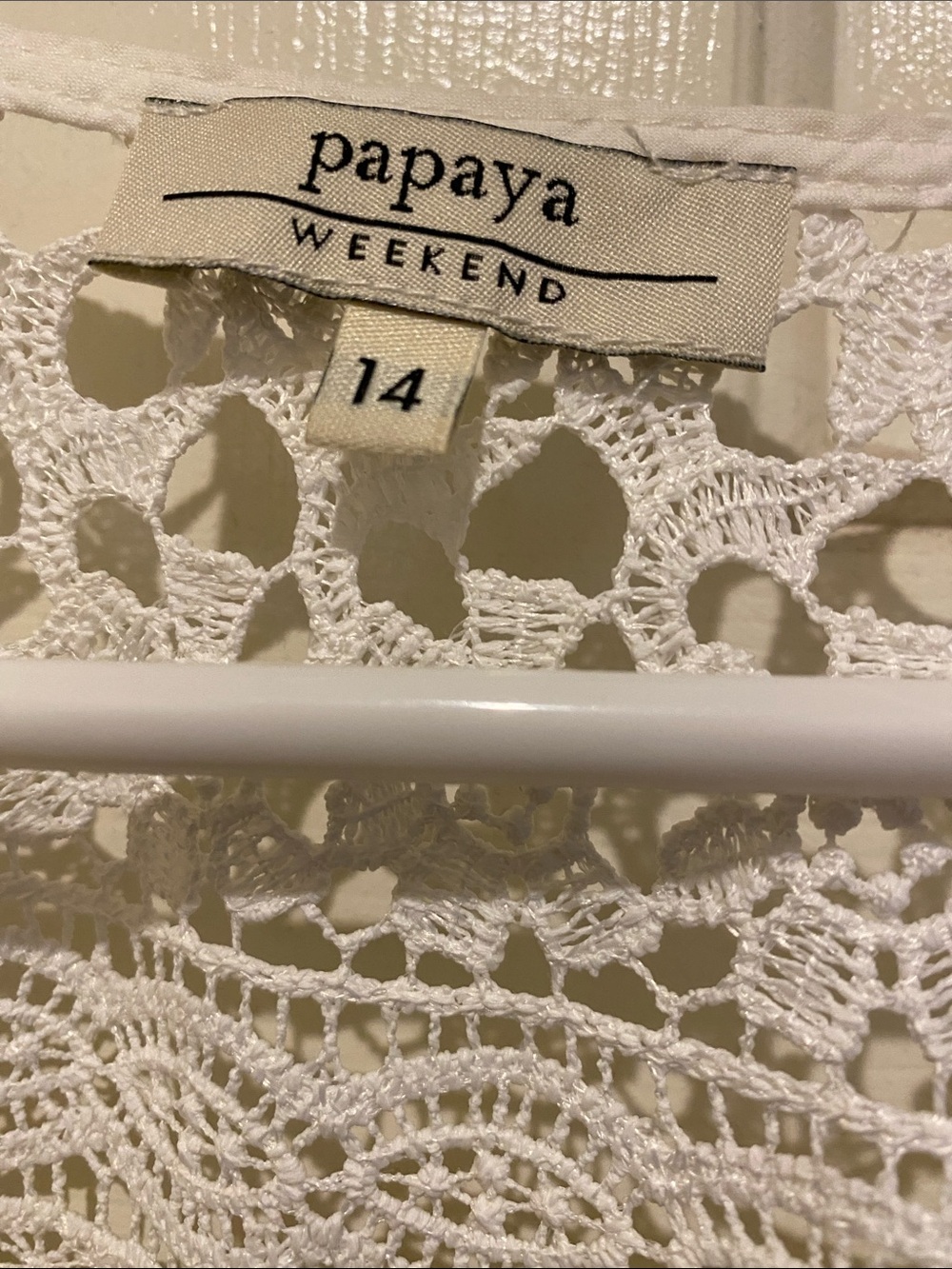 Women's White Crochet Lace Short-Sleeve Top - Picture 3 of 3